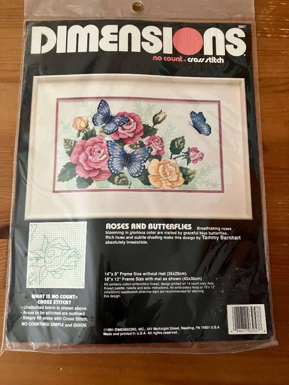 VTG DIMENSIONS 3957 no-count cross stitch kit Roses and Butterflies Size 14x8"